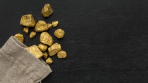 Need to Sell Precious Items? How Can Sunny Gold Buyers Make It Easier?